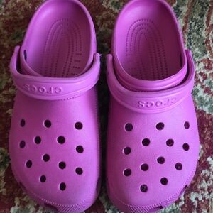 CROCS Womens 11 Shoes - Vibrant Pink